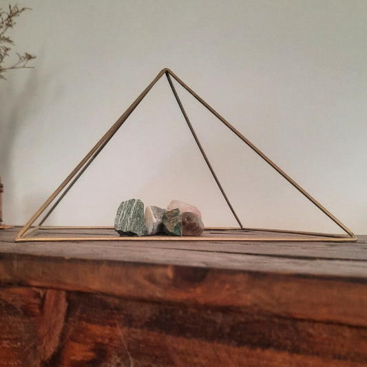 3 Free and Guaranteed Ways to Cleanse and Charge Crystals | The Lazy Ed. - Lebanon- Sacred
