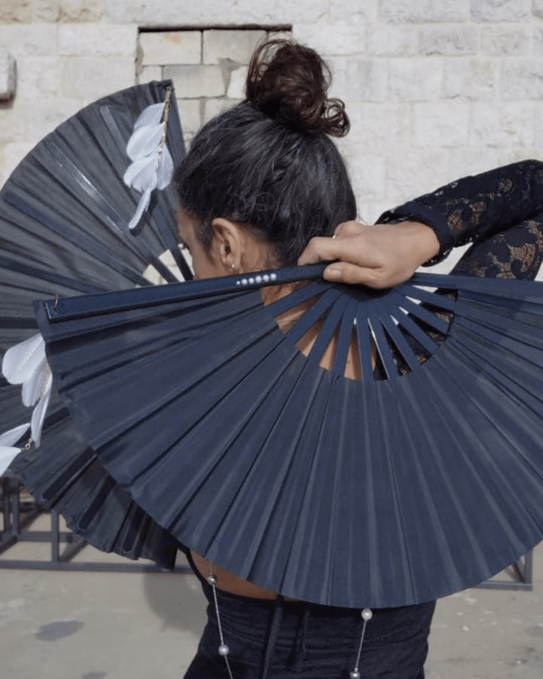 Black Pearl – Flow Fan - Sacred