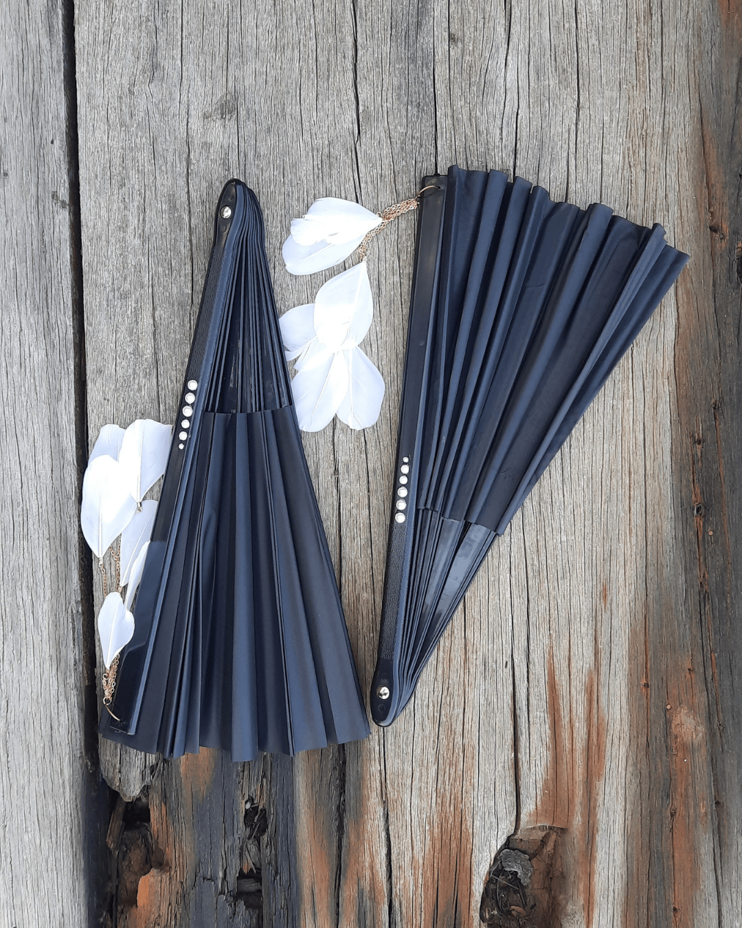 Black Pearl – Flow Fan - Sacred