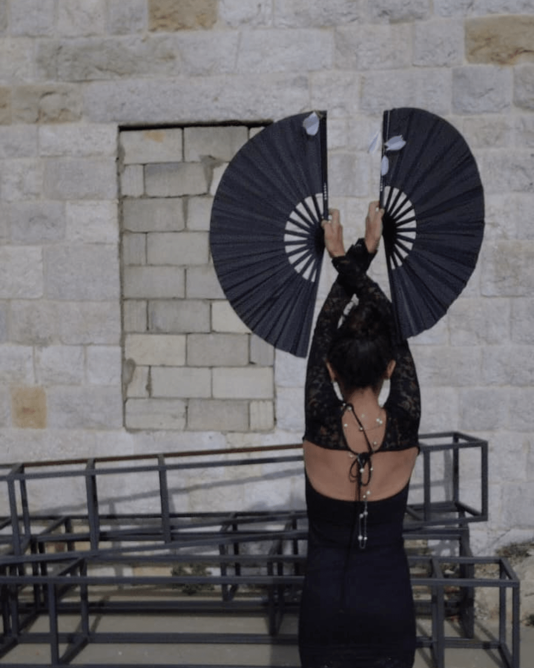 Black Pearl – Flow Fan - Sacred