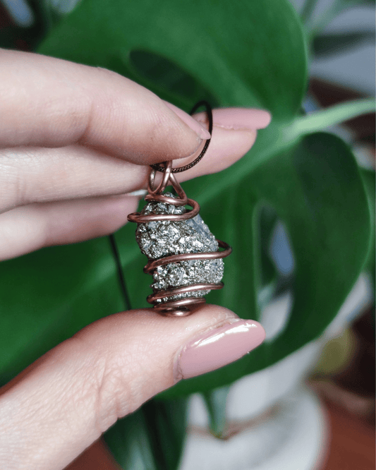 Upgrade your manifestation game with Halo! Invest in our Pyrite Necklace from our Energy Cleansing Jewelry Collection in Lebanon at Sacred.