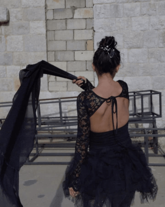 Swan Noir - Veil Fan - Sacred