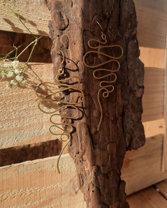The Curviligne Earrings Collection - Sacred
