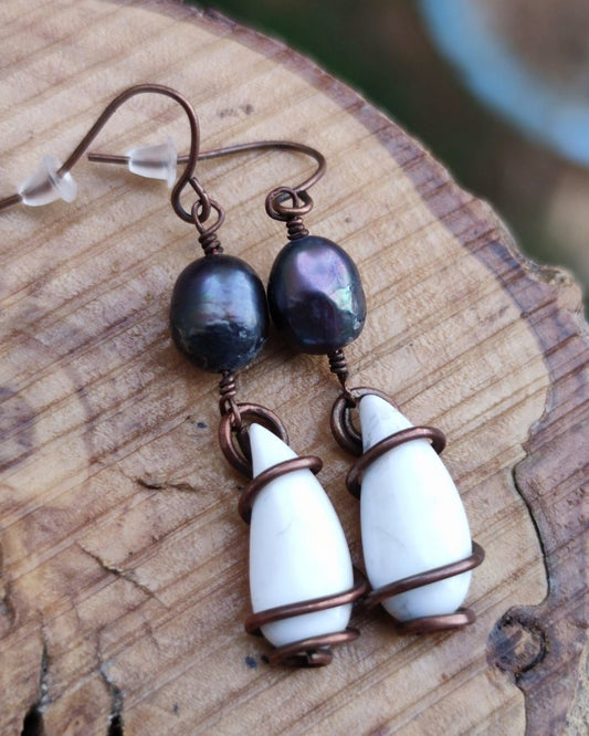 Invest in our Howl Light - Necklace and Earrings in Lebanon at Sacred